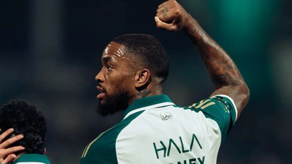 توني يكرر إنجاز السومة بقميص الأهلي في الدوري السعودي 