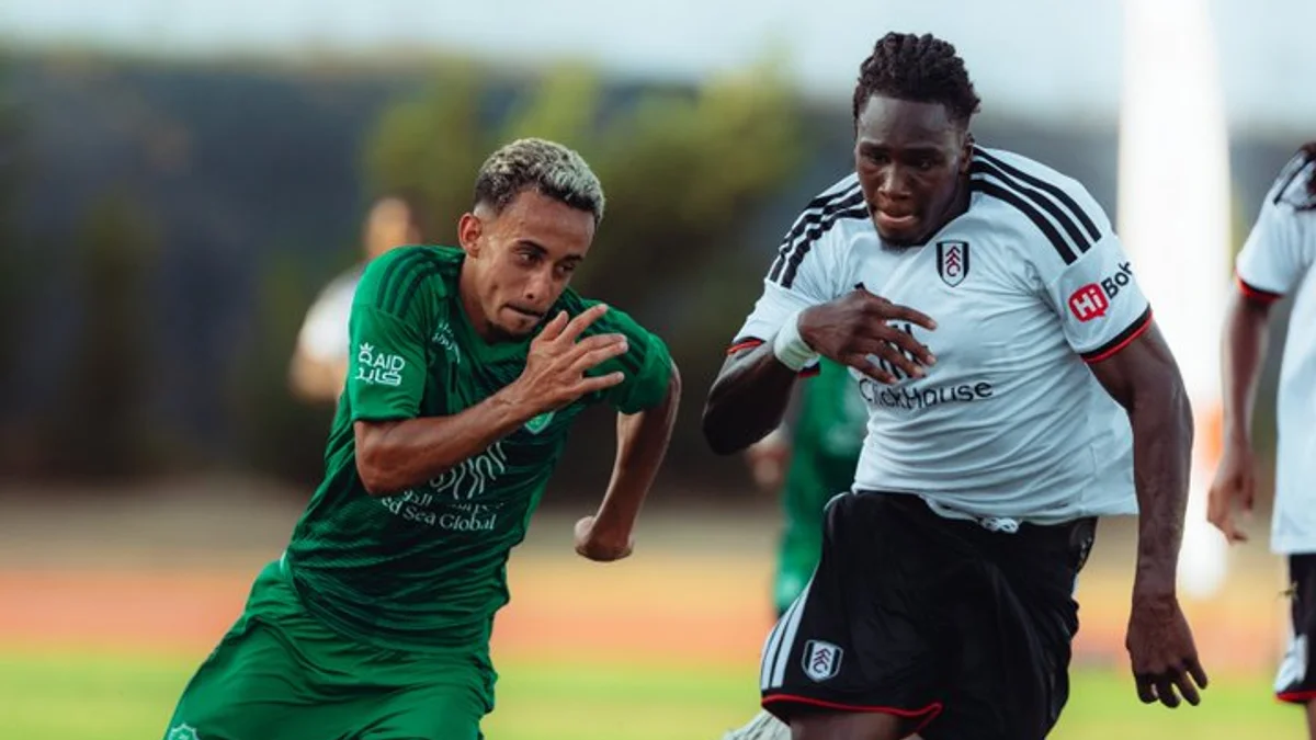 الركلة الأولى في دوري روشن تنطلق في ثلاث ملاعب 