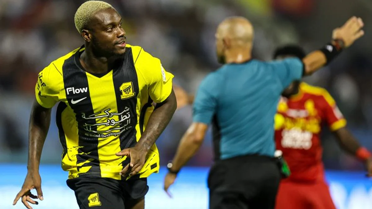 بصاروخية "إلينيخينا".. الاتحاد يتجاوز عقبة القادسية في دوري روشن