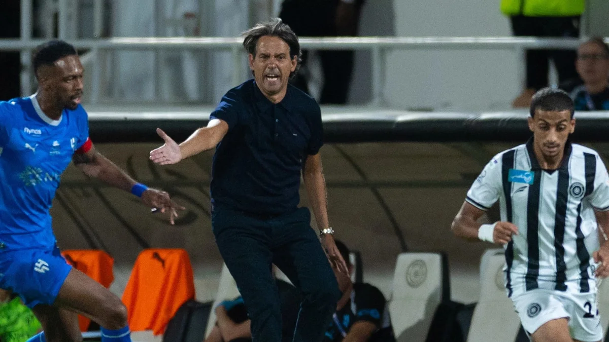 الهلال يطارد رقم الأهلي