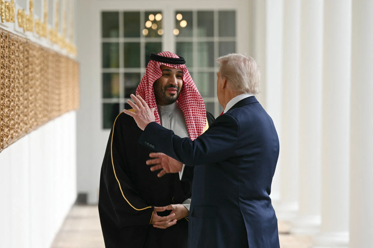 ولي العهد يؤكد لترامب ضرورة تغليب لغة الحوار وخفض التصعيد