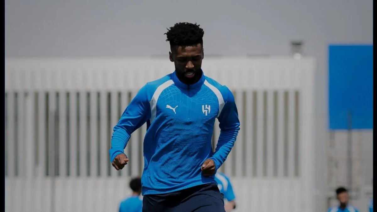 اليامي يشارك في جزء من تدريبات الهلال
