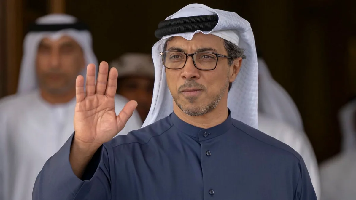 منصور بن زايد يهنئ السعودية بتتويج الأخضر بكأس خليجي 27