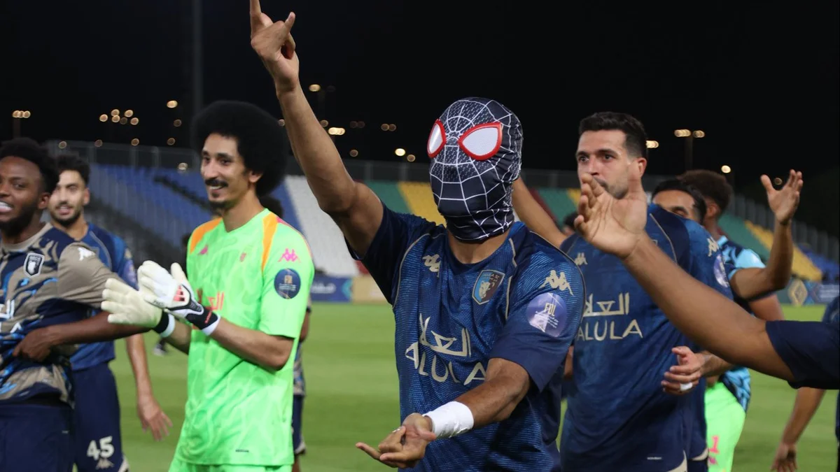 العُلا ينفرد بصدارة "دوري الأولى" بثنائية أمام الرائد