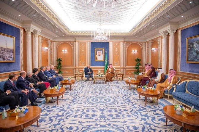サウジ皇太子とリンゼー・グラム米上院議員がリヤドで会談、緊迫するガザ情勢を協議