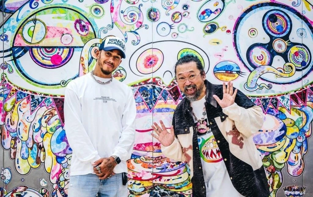 村上隆とF1ドライバー、ハミルトンが第2弾となるコラボコレクションを発表