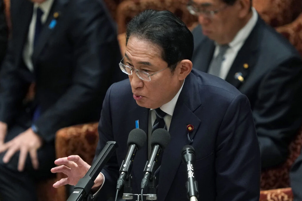 日本の岸田首相、地震被災者への全面支援を表明
