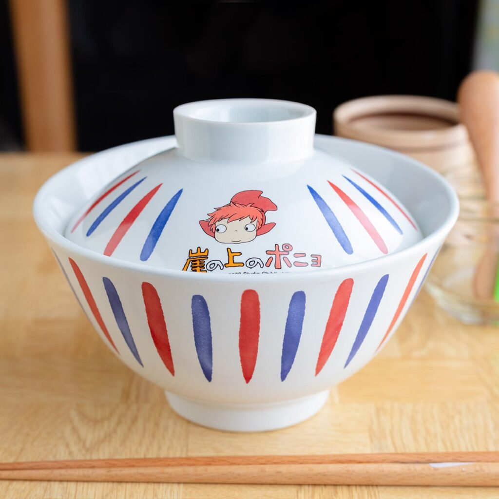 スタジオジブリが「ポニョ」をモチーフにした丼を発売