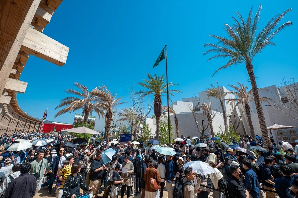 大阪万博のサウジ館、35日間で50万人以上が来場」
