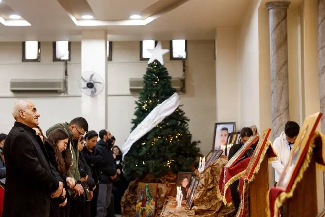 シリアの教会、クリスマスを祝い致命的な攻撃から数カ月後に信仰を再確認