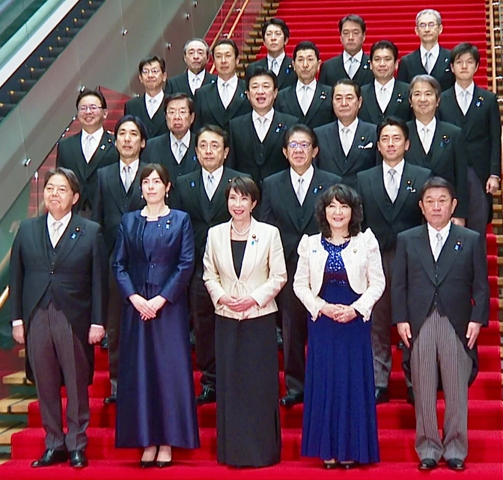 高市首相、選挙勝利を受けて首相に正式再任