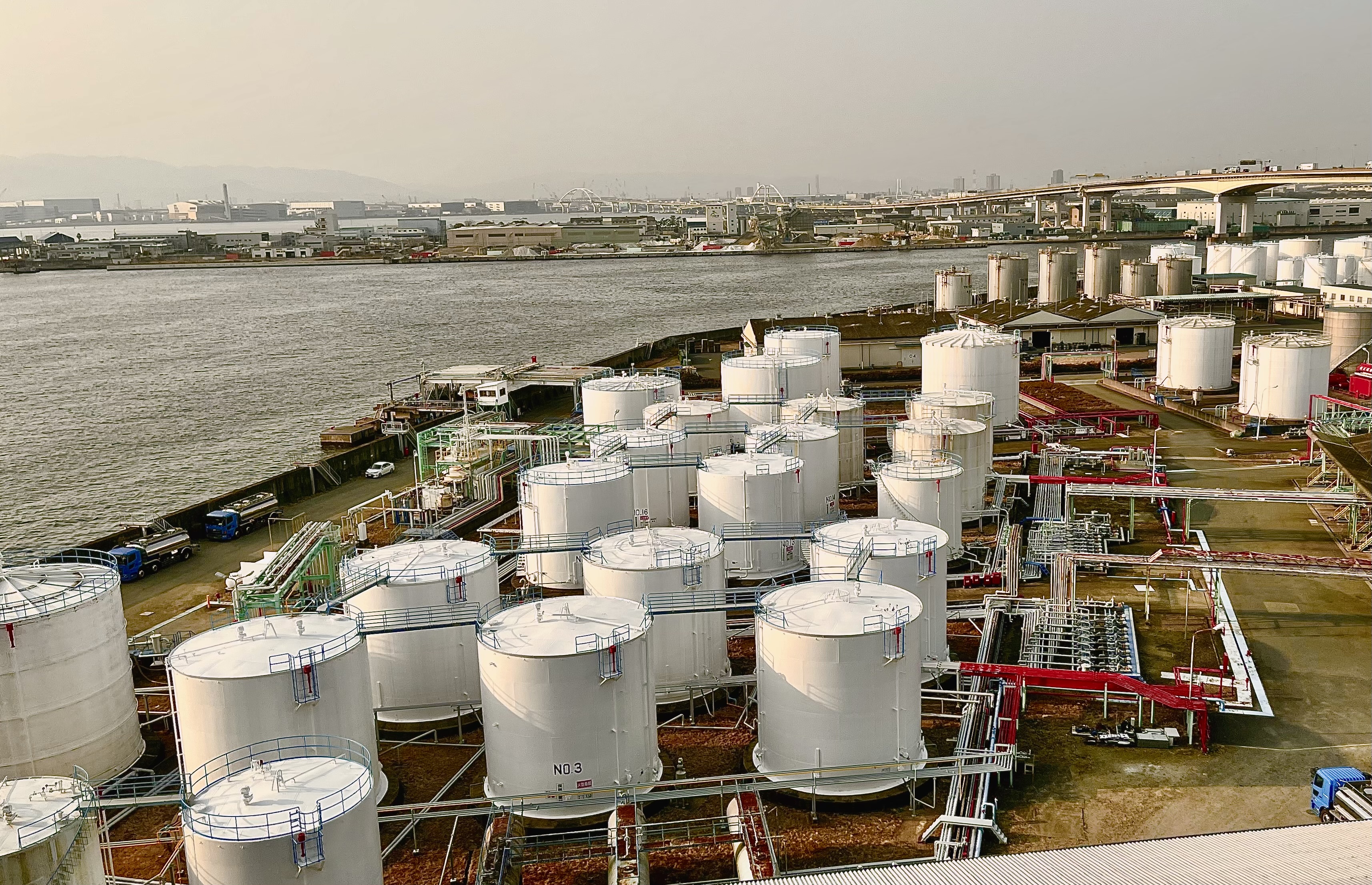 Saudi Arabia and UAE to increase Asia's oil reserves: Nikkei