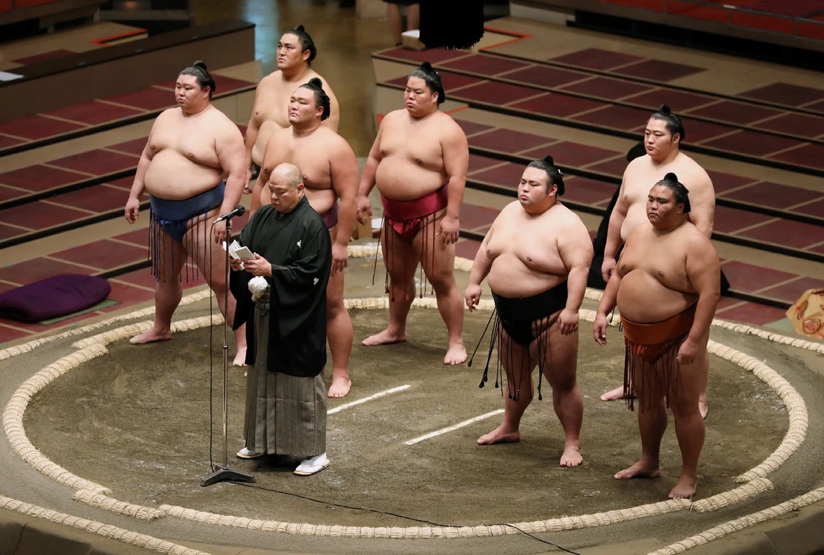 Sumo to visit London for first overseas event in 20 years