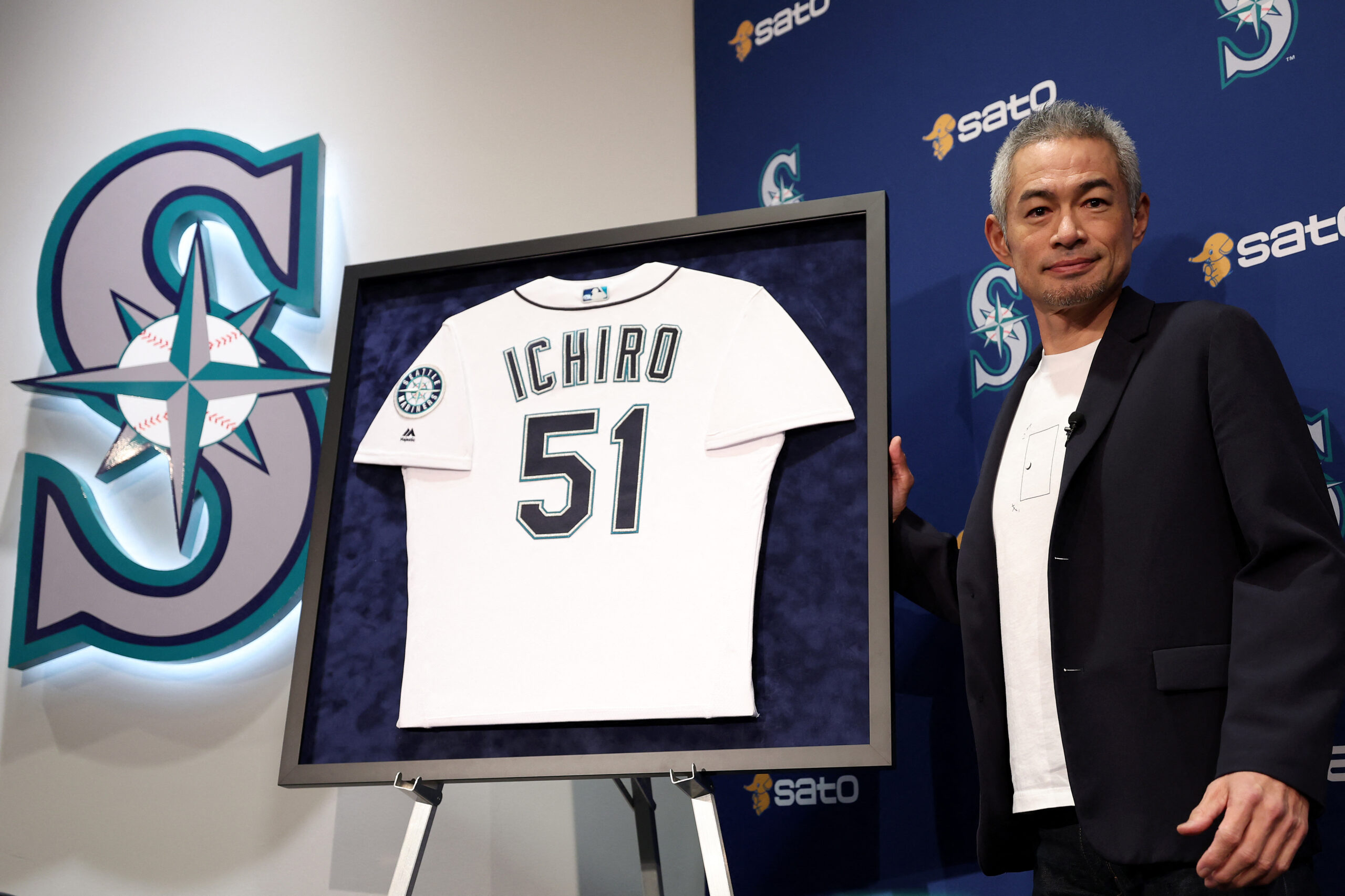 Ichiro becomes first Japanese player elected to MLB Hall of Fame