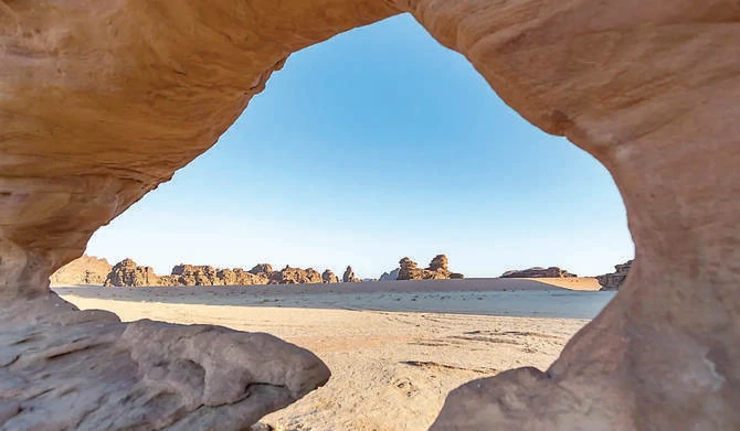 The carvings in Hisma Desert — depicting animals, hunting scenes and human figures — are a bridge between our modern lives and the world of humans thousands of years ago. (Supplied)