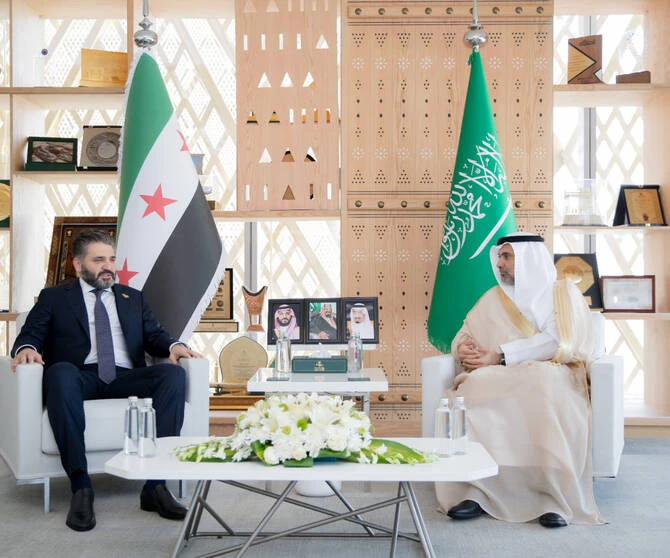 Saudi Health Minister Fahad Al-Jalajel meeting with Syrian Minister of Culture Mohammed Yassin Saleh. (SPA)