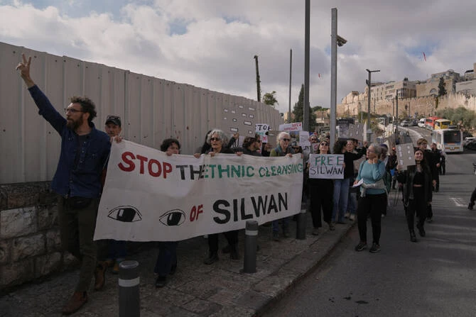 Israel demolishes residential building in east Jerusalem