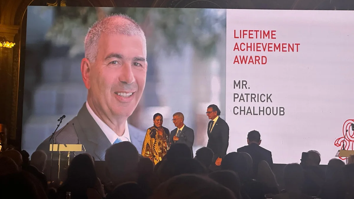 Patrick Chalhoub est honoré du "Lifetime Achievement Award" (Photo: Arab News)
