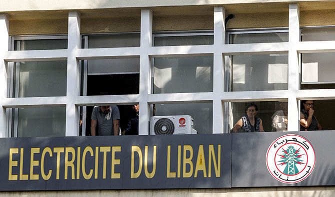 L'Electricite du Liban est au coeur de la polemique. Photo Photo Mahmoud ZAYYAT / AFP.