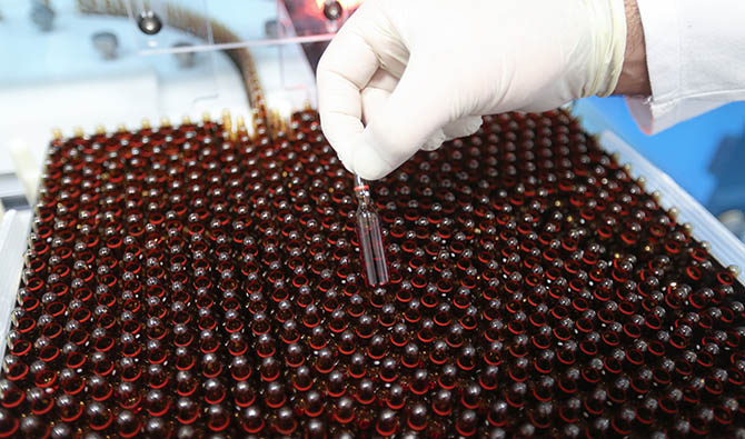 Les sanctions contre l'Iran n’épargnent pas le secteur pharmaceutique. Photo Atta KENARE / AFP
