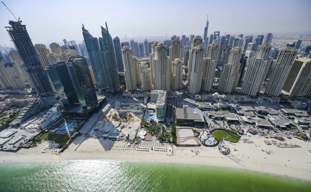 Les expatriés de Dubaï recherchent désespérément un travail pour y rester