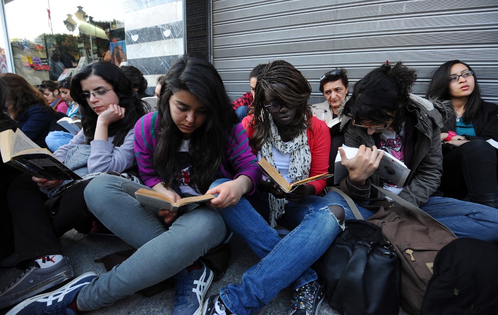 Elife, un partenariat pour faciliter l’insertion professionnelle des jeunes diplômés en Tunisie