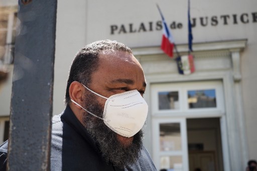 Haine en ligne: le polémiste français Dieudonné interdit de Facebook et Instagram