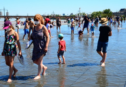 L'alerte rouge canicule, qui n'est utilisée que pour la troisième fois (dont deux à l'été 2019), concerne toute l'Ile-de-France (sauf la Seine-et-Marne), l'Eure et la Seine-Maritime