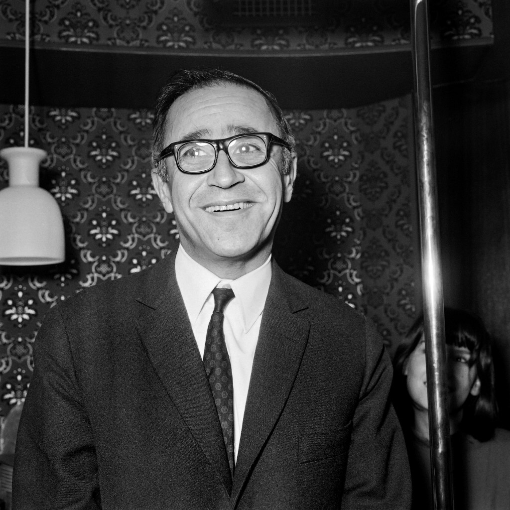 Le dessinateur de presse Edmond Kiraz en 1968. (AFP)