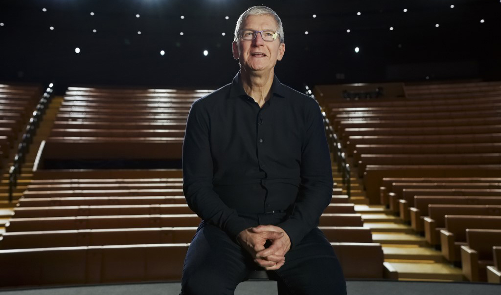 Tim Cook rejoint le "club des milliardaires"
