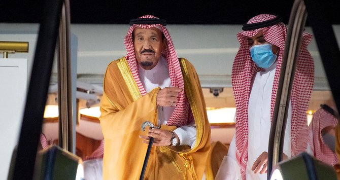 Le Roi Salman arrive à Neom