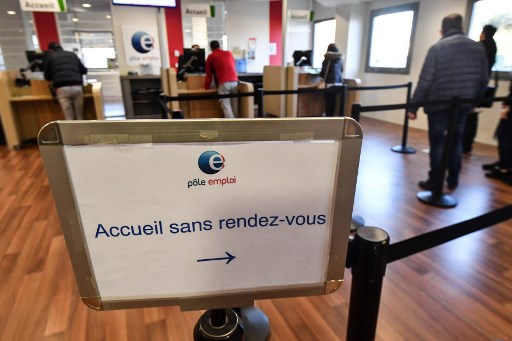 France: Baisse du chômage de 0,7 point, en "trompe l'oeil", à cause du confinement