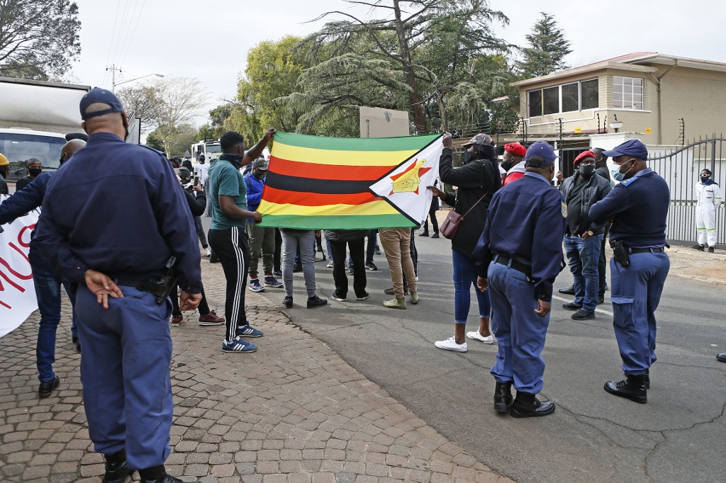 Protestations citoyennes au Zimbabwe (Phill Magakoe / AFP)