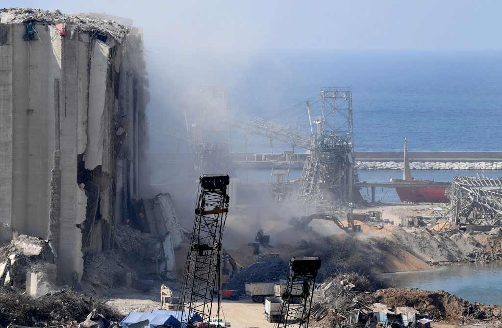 Explosion au port de Beyrouth: un mandat d'arrêt émis contre le directeur des douanes