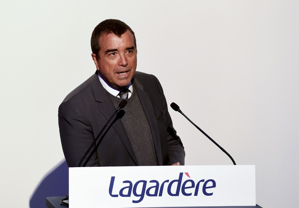 Arnaud Lagardère, héritier et dirigeant du groupe Lagardère, en conférence de presse à Paris (Photo, Éric PIERMONT/AFP).