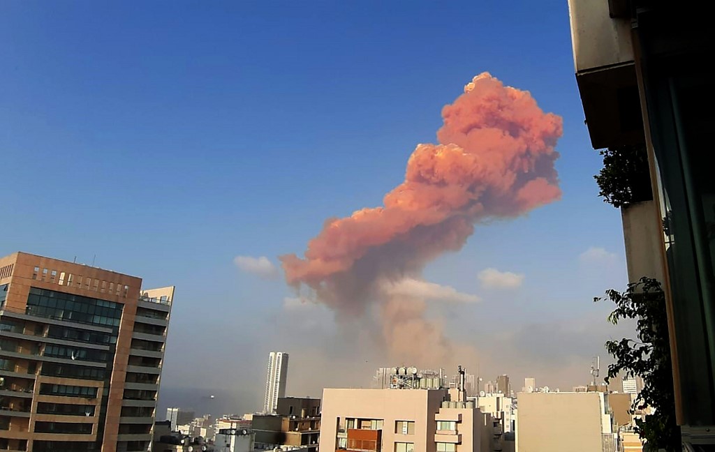 L’explosion au port de Beyrouth, vue du quartier Hamra (Photo, Janine HAIDAR/AFP).