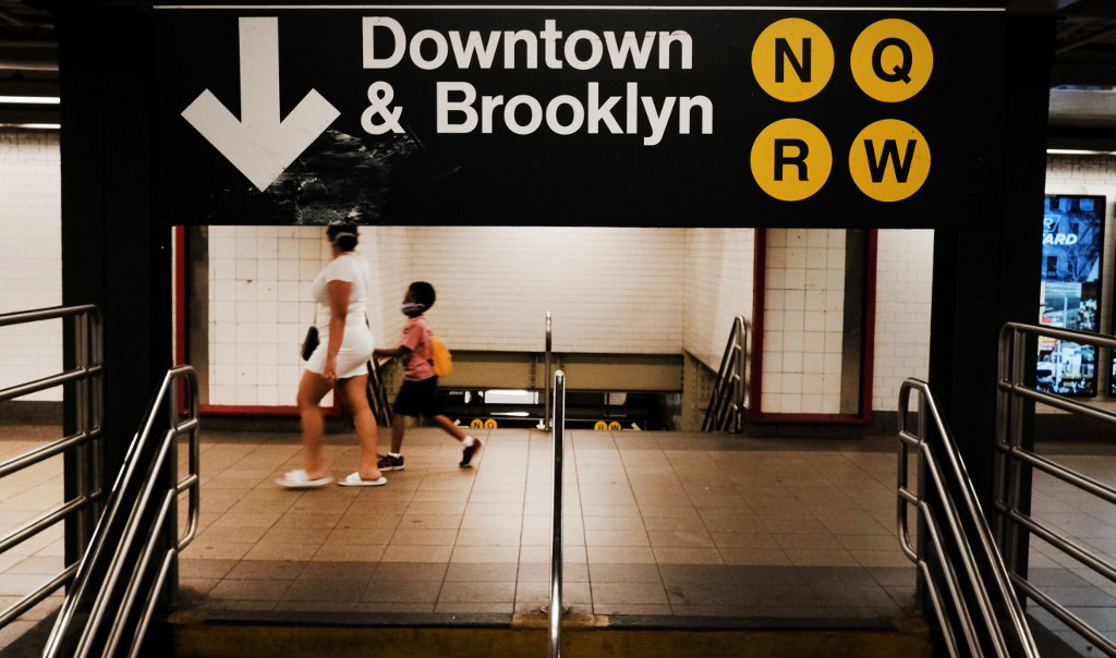 Fréquentation en baisse de 75%, le métro new-yorkais menace de réduire ses services