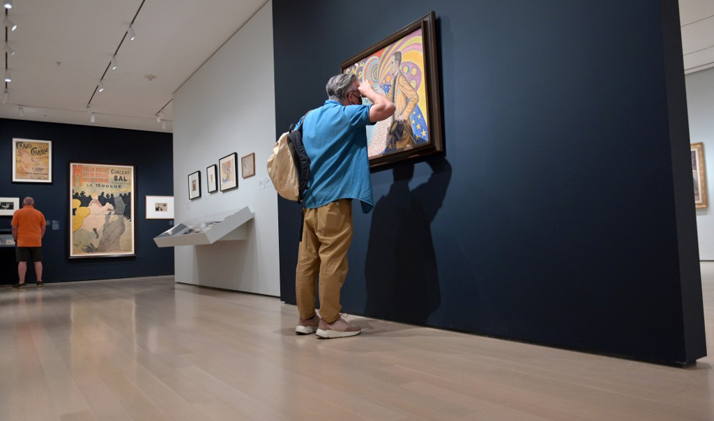 Après 6 mois de fermeture, les New-yorkais retrouvent un MoMA quasi-désert