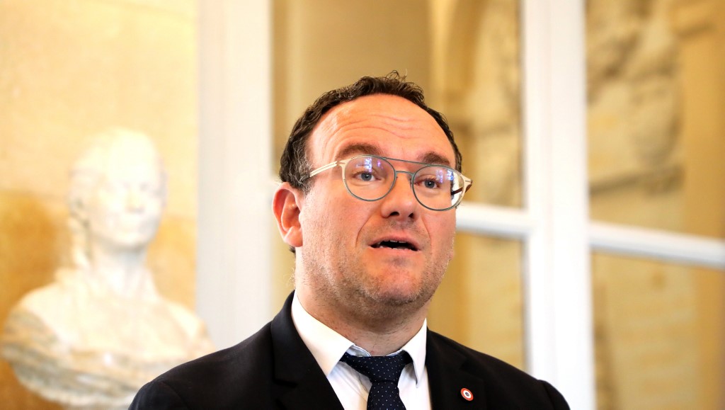 Le député Damien Abad rencontre la presse ( Ludovic Marin / AFP)