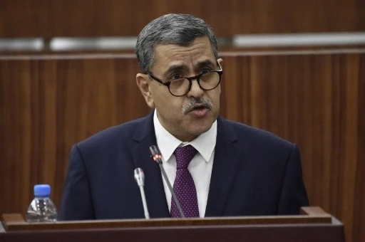 Incendies en Algérie: plus de 8.000 hectares brûlés, le président ordonne une enquête