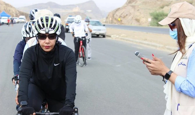 Quatre femmes remportent le premier championnat de cyclisme saoudien