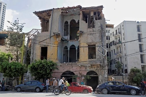 Dans un Beyrouth dévasté, les requins de l'immobilier flairent le bon filon