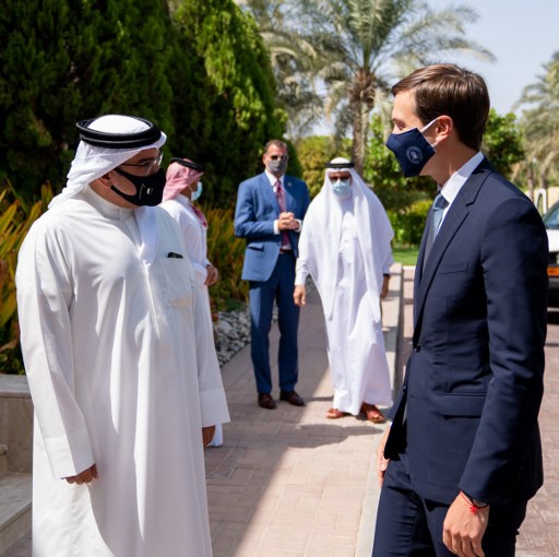 Jared Kushner et un haut fonctionnaire israélien visitent la grande mosquée Cheikh Zayed
