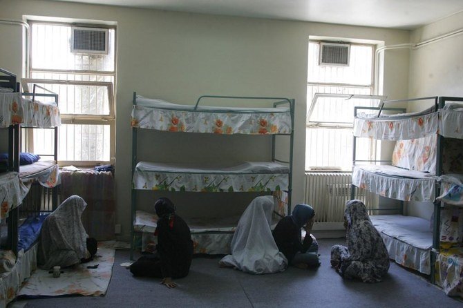 Iran: la Covid-19 hors de contrôle dans des prisons surpeuplées, selon une ONG