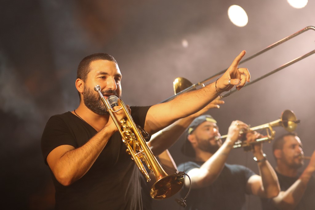 La direction artistique de ce spectacle a été confiée au trompettiste franco-libanais de renom Ibrahim Maalouf (Valery Hache/AFP)