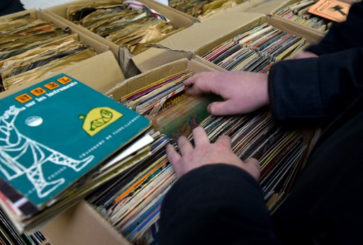 Les amateurs de vinyles de plus en plus nombreux (Guillaume Souvant/AFP)