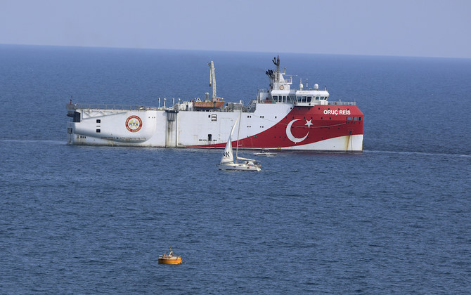 Le navire de recherche turc, Oruc Reis, a quitté une zone contestée de la Méditerranée orientale. (AP / Fichier)