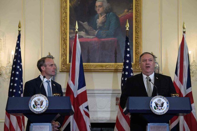 Pompeo persiste et signe sur le rétablissement des sanctions de l'ONU contre l'Iran