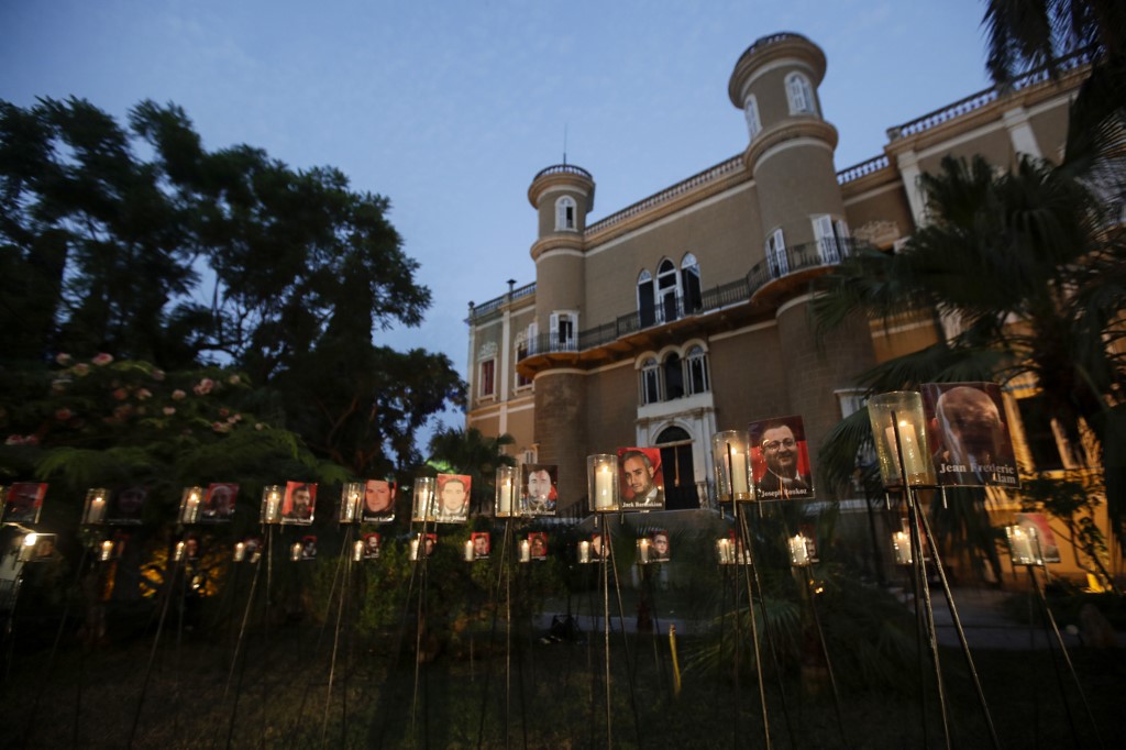 Le concert s'est tenu dans les jardins du Palais Sursock-Cochrane, joyau architectural du XIXe siècle, dans un des quartiers dévastés par la déflagration.(AFP)