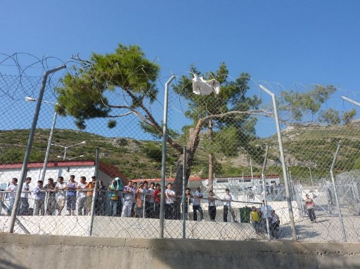 Grèce : un incendie dans le camp de migrants sur l'île de Samos « sous contrôle »